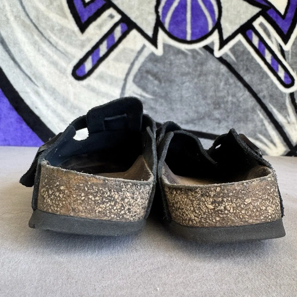 Size 37/W6 - Unisex Birkenstock Boston Soft Footbed Black